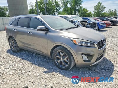 Czwarte zdjęcie samochodu z boku: 2016 KIA SORENTO SX V6 VIN:5XYPKDA58GG086804 - miniatura