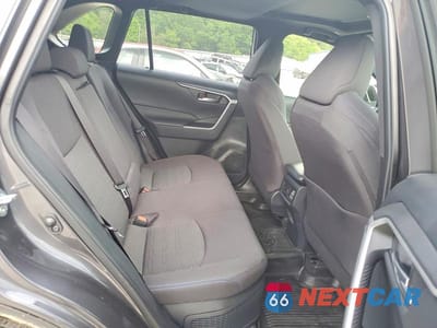 Zdjęcie 11 z 13 samochodu: 2024 TOYOTA RAV4 SE VIN:JTM16RFV3RJ043975 - miniatura