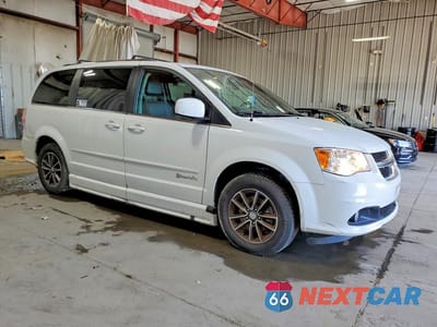 Czwarte zdjęcie samochodu z boku: 2017 DODGE GRAND CARAVAN SXT VIN:2C4RDGCG5HR746958 - miniatura