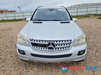 Piąte zdjęcie samochodu w środku: 2006 MERCEDES-BENZ ML 500 VIN:4JGBB75E66A000647 - miniatura