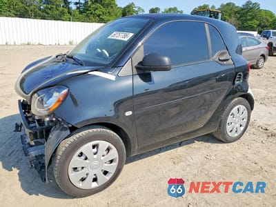 2016 SMART FORTWO WMEFJ5DA2GK056643 - główne zdjęcie licytacji z USA - miniatura
