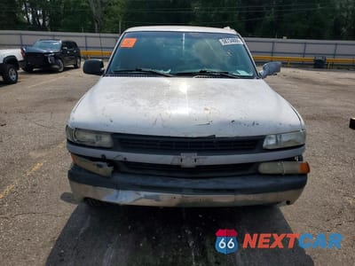 Piąte zdjęcie samochodu w środku: 2001 CHEVROLET SILVERADO C1500 VIN:1GCEC19V81Z177328 - miniatura