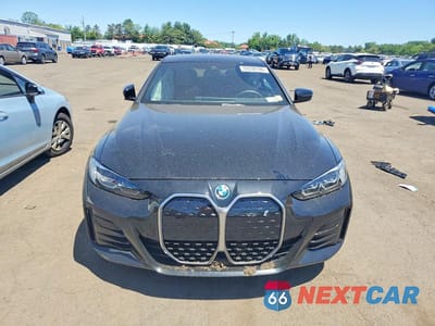 Piąte zdjęcie samochodu w środku: 2024 BMW I4 EDRIVE 35 VIN:WBY43AW07RFS48521 - miniatura