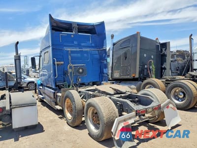 Trzecie zdjęcie samochodu z tyłu: 2017 VOLVO VNL SEMI TRUCK VIN:4V4NC9EH6HN973497 - miniatura