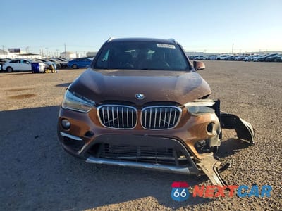 Piąte zdjęcie samochodu w środku: 2017 BMW X1 XDRIVE28I VIN:WBXHT3C34H5F72405 - miniatura