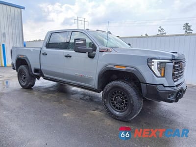 Czwarte zdjęcie samochodu z boku: 2025 GMC SIERRA K2500 AT4X VIN:1GT4UZEY0SF295657 - miniatura