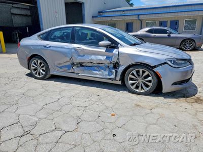 Czwarte zdjęcie samochodu z boku: 2015 CHRYSLER 200 S VIN:1C3CCCBB1FN702557 - miniatura
