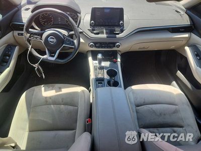Zdjęcie 8 z 12 samochodu: 2019 NISSAN ALTIMA SV VIN:1N4BL4DV3KC151483 - miniatura