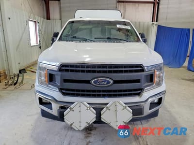 Piąte zdjęcie samochodu w środku: 2018 FORD F150 SUPER CAB VIN:1FTEX1C58JKC77967 - miniatura