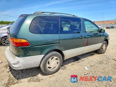 Trzecie zdjęcie samochodu z tyłu: 1999 TOYOTA SIENNA XLE VIN:4T3ZF13C7XU121986 - miniatura
