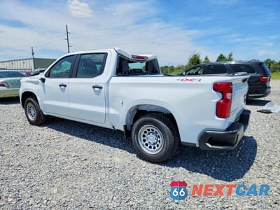Drugie zdjęcie samochodu z przodu: 2026 CHEVROLET SILVERADO K1500 VIN:3GCPKAEK0TG328625 - miniatura