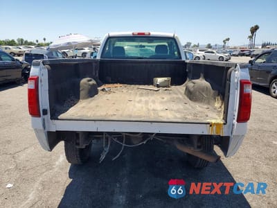 Zdjęcie 6 z 12 samochodu: 2004 CHEVROLET SILVERADO C2500 HEAVY DUTY VIN:1GBHC24UX4E175162 - miniatura
