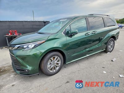 2026 TOYOTA SIENNA XLE 7-PASSENGER 5TDYRKEC2TS300227 - główne zdjęcie licytacji z USA - miniatura