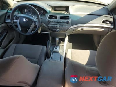 Zdjęcie 8 z 12 samochodu: 2012 HONDA ACCORD LX VIN:1HGCP2F32CA087938 - miniatura