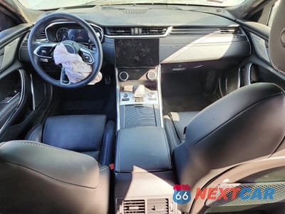 Zdjęcie 8 z 12 samochodu: 2022 JAGUAR XF R-DYNAMIC SE VIN:SAJBL4GX4NCY91251 - miniatura