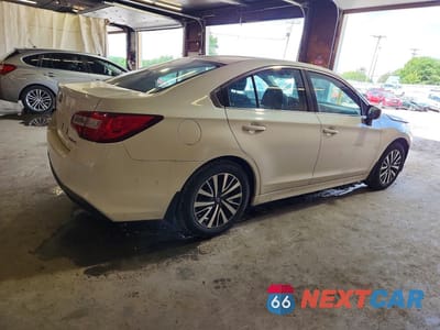 Trzecie zdjęcie samochodu z tyłu: 2018 SUBARU LEGACY 2.5I VIN:4S3BNAB65J3003784 - miniatura