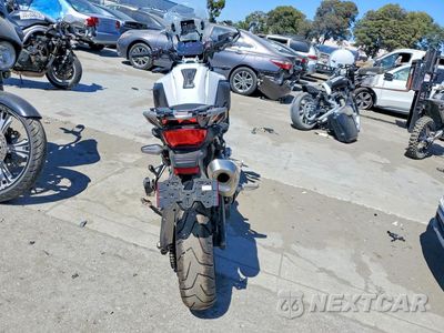 Czwarte zdjęcie samochodu z boku: 2021 BMW F 750 GS VIN:WB10B1801M6E71033 - miniatura