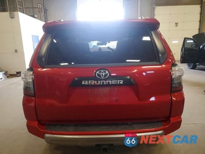 Zdjęcie 6 z 14 samochodu: 2021 TOYOTA 4RUNNER VIN:JTERU5JR3M5923194 - miniatura