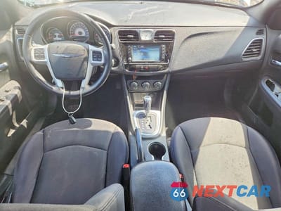 Zdjęcie 8 z 12 samochodu: 2013 CHRYSLER 200 TOURING VIN:1C3CCBBBXDN596021 - miniatura