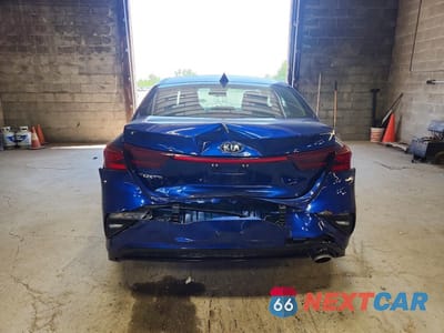 Zdjęcie 6 z 12 samochodu: 2019 KIA FORTE LXS VIN:3KPF24AD9KE104784 - miniatura