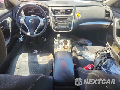 Zdjęcie 8 z 12 samochodu: 2016 NISSAN ALTIMA 2.5 VIN:1N4AL3AP8GC272156 - miniatura
