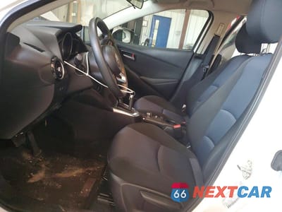 Zdjęcie 7 z 12 samochodu: 2019 TOYOTA YARIS LE VIN:3MYDLBYV1KY524353 - miniatura