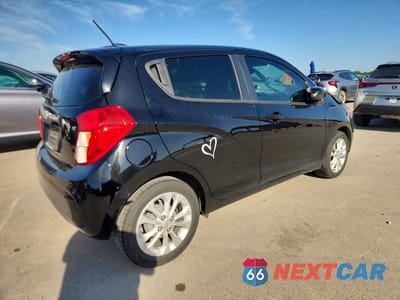 Trzecie zdjęcie samochodu z tyłu: 2021 CHEVROLET SPARK 1LT VIN:KL8CD6SA5MC225781 - miniatura