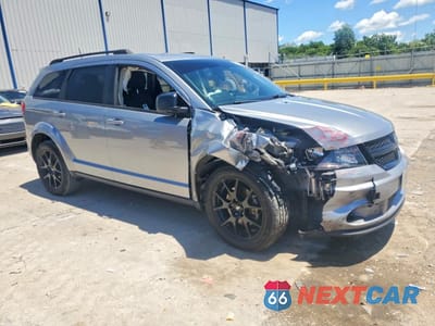 Czwarte zdjęcie samochodu z boku: 2020 DODGE JOURNEY SE VIN:3C4PDCABXLT271823 - miniatura
