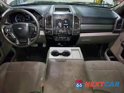 Zdjęcie 8 z 12 samochodu: 2017 FORD F350 SUPER DUTY VIN:1FT8W3BT2HEE37989 - miniatura
