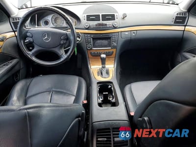 Zdjęcie 8 z 12 samochodu: 2009 MERCEDES-BENZ E 350 VIN:WDBUF56X69B407029 - miniatura