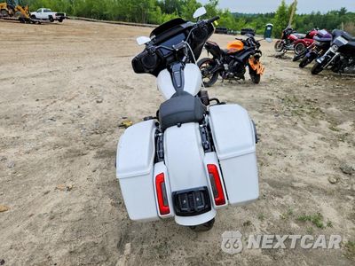 Czwarte zdjęcie samochodu z boku: 2024 HARLEY-DAVIDSON FLHX VIN:1HD1KB712RB643085 - miniatura