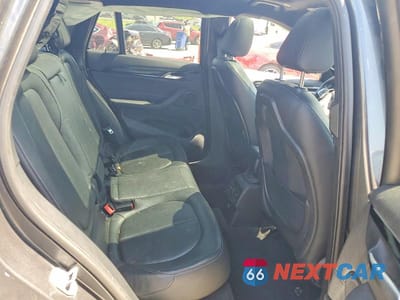 Zdjęcie 11 z 13 samochodu: 2016 BMW X1 XDRIVE28I VIN:WBXHT3C34GP880853 - miniatura