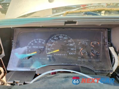 Zdjęcie 9 z 13 samochodu: 1999 GMC YUKON VIN:1GKEK13R0XJ734825 - miniatura