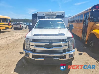 Piąte zdjęcie samochodu w środku: 2017 FORD F550 SUPER DUTY VIN:1FD0X5HT9HEC91194 - miniatura