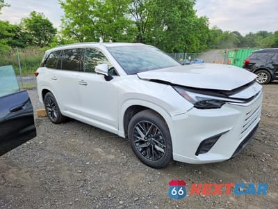 Czwarte zdjęcie samochodu z boku: 2025 LEXUS TX 350 PREMIUM VIN:5TDAAAB61SS047790 - miniatura