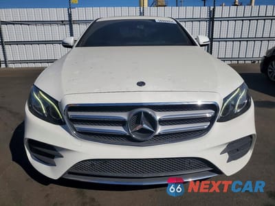 Piąte zdjęcie samochodu w środku: 2018 MERCEDES-BENZ E 300 VIN:WDDZF4JB3JA457593 - miniatura
