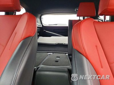 Zdjęcie 10 z 13 samochodu: 2025 BMW X1 M35I VIN:WBX13EF07S5252255 - miniatura