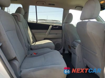 Zdjęcie 11 z 13 samochodu: 2012 TOYOTA HIGHLANDER BASE VIN:5TDZK3EH7CS083025 - miniatura