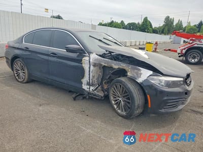 Czwarte zdjęcie samochodu z boku: 2020 BMW 530 I VIN:WBAJR3C03LCD71647 - miniatura