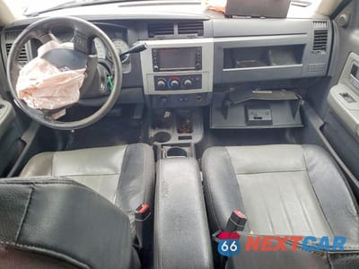 Zdjęcie 8 z 12 samochodu: 2010 DODGE DAKOTA VIN:1D7CW5GP2AS170240 - miniatura