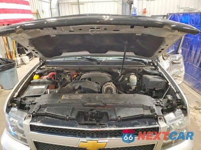 Zdjęcie 12 z 14 samochodu: 2008 CHEVROLET SUBURBAN K1500 LS VIN:1GNFK16338R128999 - miniatura