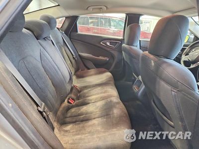 Zdjęcie 10 z 12 samochodu: 2015 CHRYSLER 200 VIN:1C3CCCAG7FN695241 - miniatura