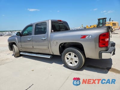 Drugie zdjęcie samochodu z przodu: 2013 CHEVROLET SILVERADO K1500 LTZ VIN:3GCPKTE71DG235668 - miniatura