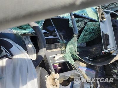 Zdjęcie 9 z 12 samochodu: 2022 TESLA MODEL Y VIN:7SAYGDEEXNF378901 - miniatura