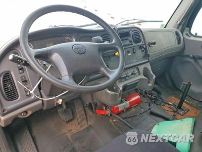Zdjęcie 8 z 13 samochodu: 2016 FREIGHTLINER BUSINESS CLASS M2 BOX TRUCK VIN:3ALACXDT7GDGN8769 - miniatura