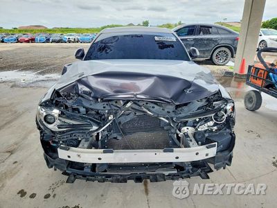 Piąte zdjęcie samochodu w środku: 2019 ALFA ROMEO GIULIA VIN:ZARFAMANXK7599319 - miniatura