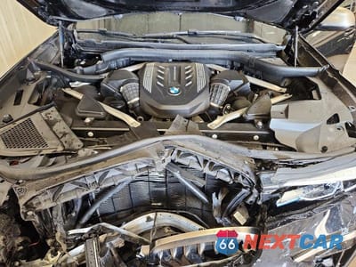 Zdjęcie 11 z 13 samochodu: 2020 BMW X7 M50I VIN:5UXCX6C01L9B33388 - miniatura