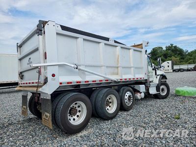 Czwarte zdjęcie samochodu z boku: 2022 INTERNATIONAL HV607 DUMP TRUCK VIN:3HAEKTAT4NL658226 - miniatura