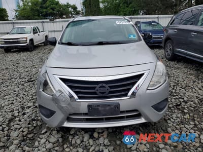 Piąte zdjęcie samochodu w środku: 2015 NISSAN VERSA 1.6 SV VIN:3N1CN7AP5FL903732 - miniatura