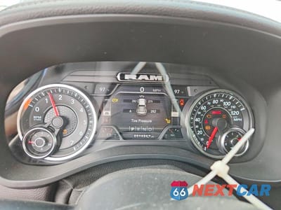 Zdjęcie 9 z 12 samochodu: 2022 RAM 1500 VIN:1C6SRFJT6NN132367 - miniatura